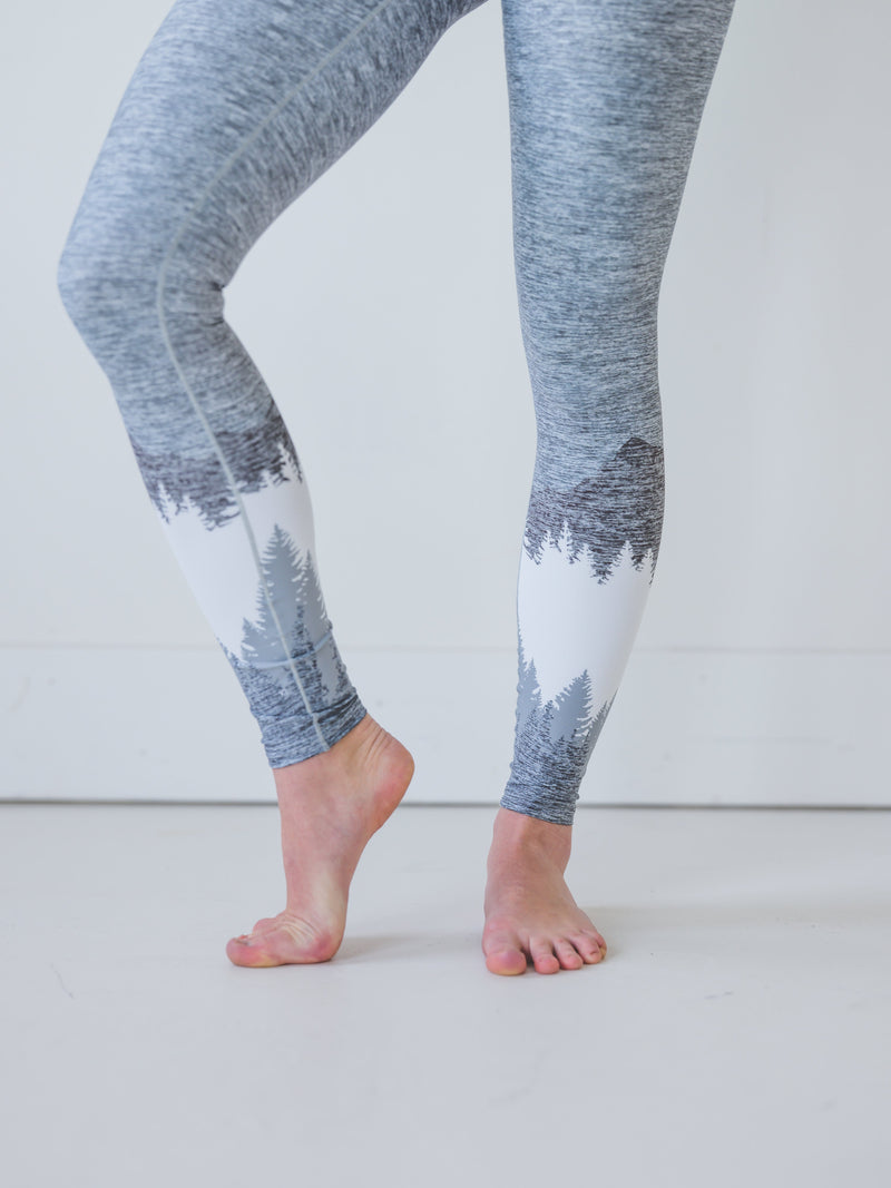 Load image into Gallery viewer, Ash Grey Summit Mountain Yoga Pants
