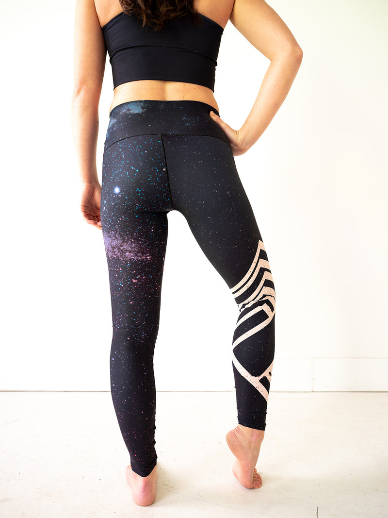 Load image into Gallery viewer, Supernova Yoga Pants
