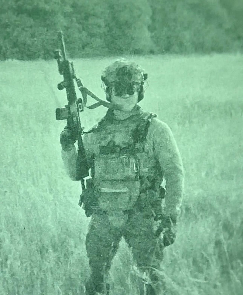 Load image into Gallery viewer, FULL KIT COMBO Crusader 2.0 V4 Armor COMBO PACKAGE LIGHTWEIGHT LEVEL IV (2) 10x12 Front/Back Plates, Mission Plate Carrier Bag
