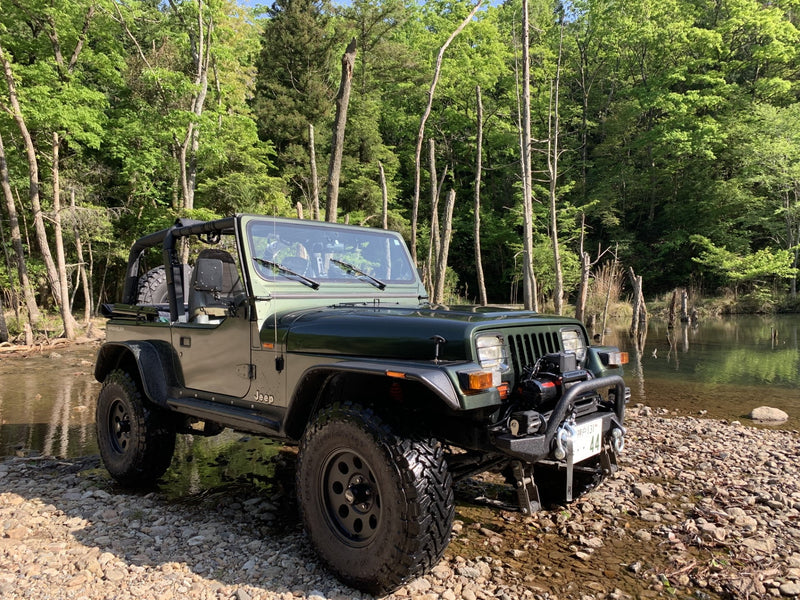 Load image into Gallery viewer, Fishbone Offroad Piranha Front Bumper with Winch Guard for 1987-2006 Jeep Wrangler FB22048
