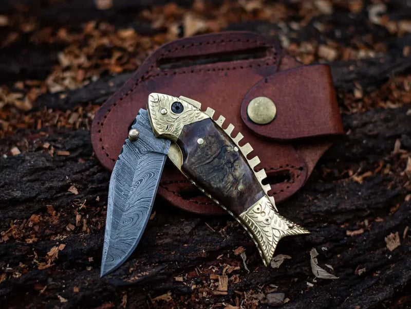 Load image into Gallery viewer, Custom Handmade Fish Style Damascus Steel Folding Knife with Sheep Horn &amp; Brass Handle - Includes Leather Sheath
