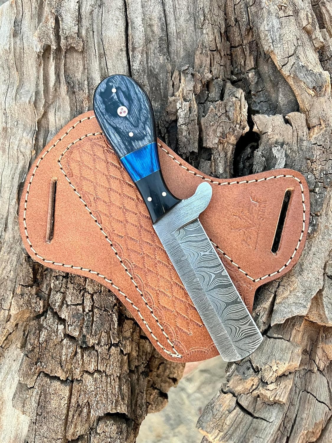 Custom Handmade Bull Cutter Knife – Damascus Steel Holiday Edition