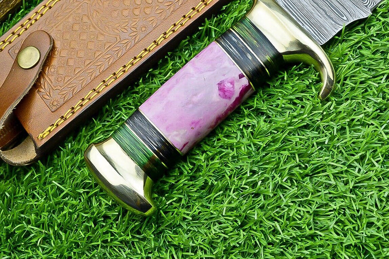 Load image into Gallery viewer, Damascus Steel &quot;The Bowie&quot; Knife - 16&quot; with Brass Guard and Resin Pakkawood Handle, Leather Sheath Included
