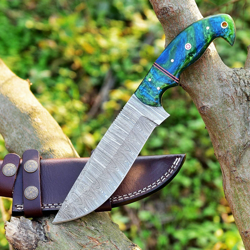 Load image into Gallery viewer, Custom Handmade Damascus Skinning Knife – 4.5&quot; Resin Handle Blade for Seasonal Hunts
