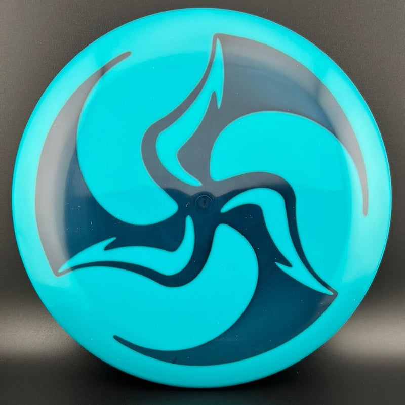 Load image into Gallery viewer, S-Line P2 - Official Huk Tri-Fly Dyed
