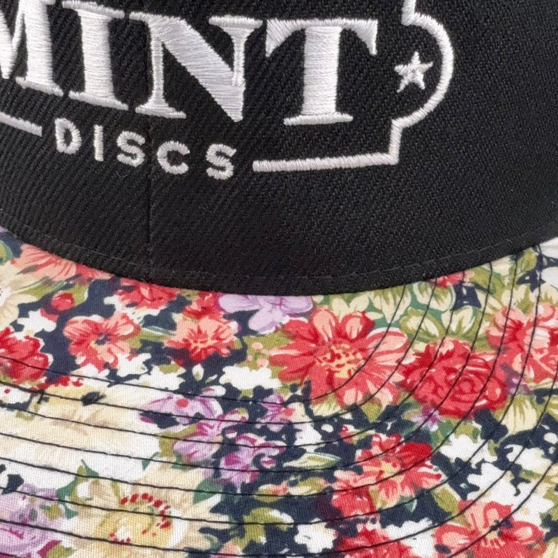 Load image into Gallery viewer, Flat Bill Snapback Hat - Fancy Print - Mint Discs
