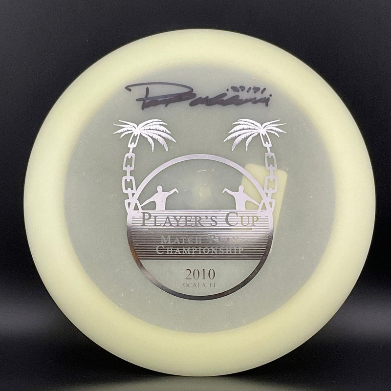 Load image into Gallery viewer, Champion Glow Katana *Signed* - 2010 Player's Cup - Paul Ulibarri
