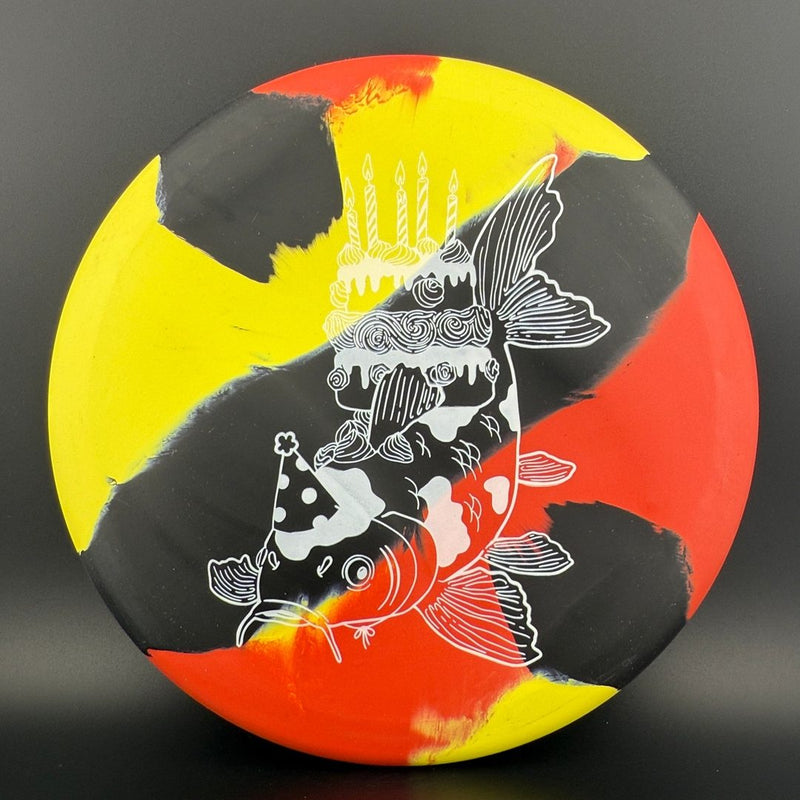 Load image into Gallery viewer, ecoFLEX Koi - Birthday Fishcake
