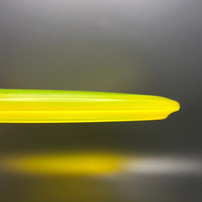 Load image into Gallery viewer, Gummy Champion Roc (Penned) - Japan Open Est. 2004 - 150 Class by Tom Hamilton

