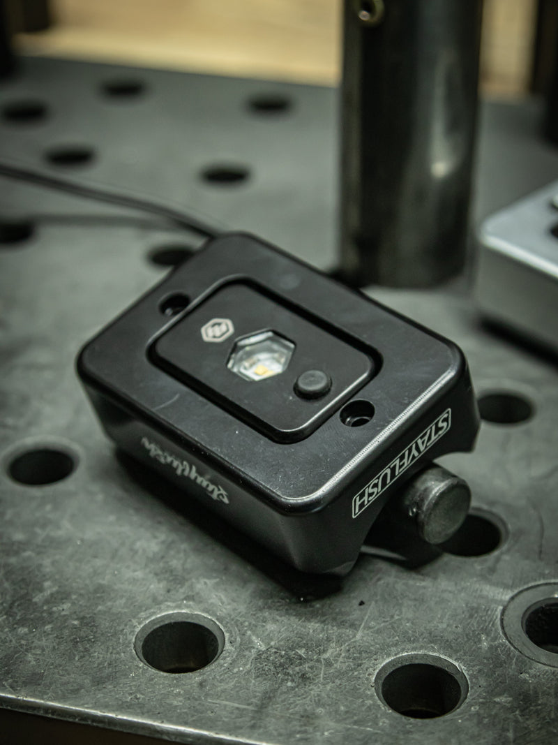 Load image into Gallery viewer, SFM BD Dome/Rock Light Mount
