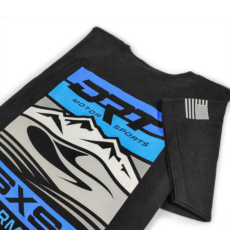 Load image into Gallery viewer, Detail of sleeve hem and seam construction on a classic motorsports shirt
