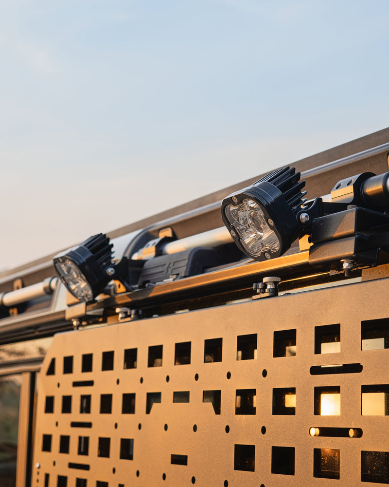Load image into Gallery viewer, INEOS Grenadier: LED Side Light – Roof Bar Mount &amp; DTP Plug-In
