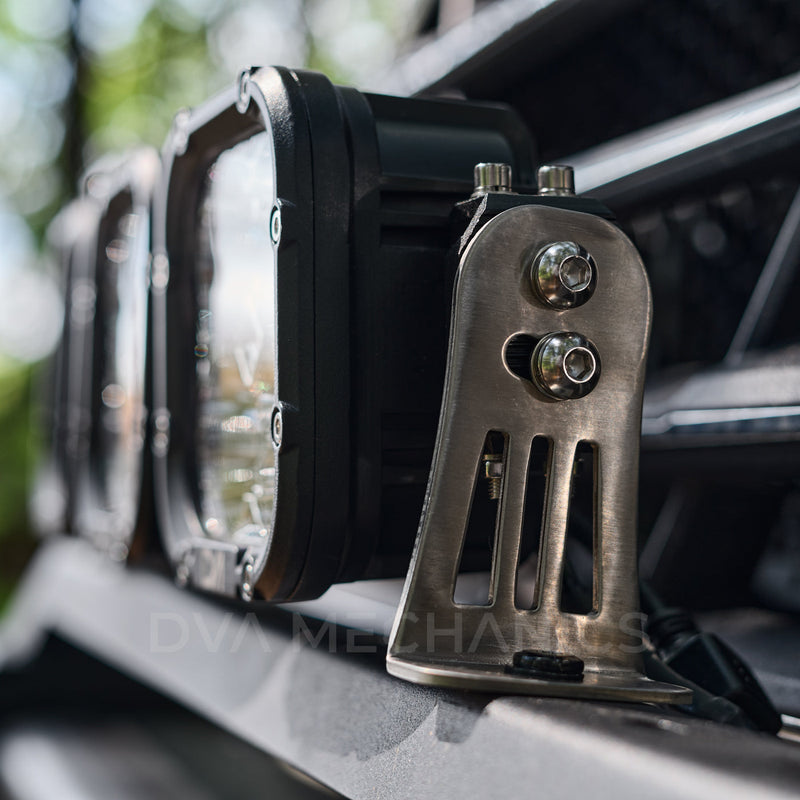 Load image into Gallery viewer, INEOS Grenadier: Front Bumper 3-Light Bar
