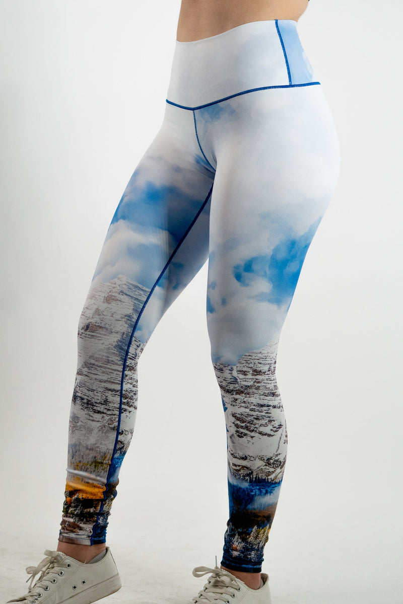 Load image into Gallery viewer, Maroon Bells Fall Yoga Pants
