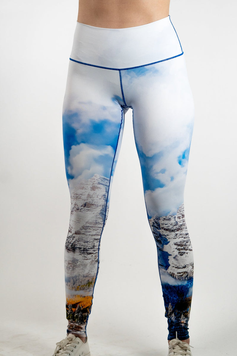 Load image into Gallery viewer, Maroon Bells Fall Yoga Pants
