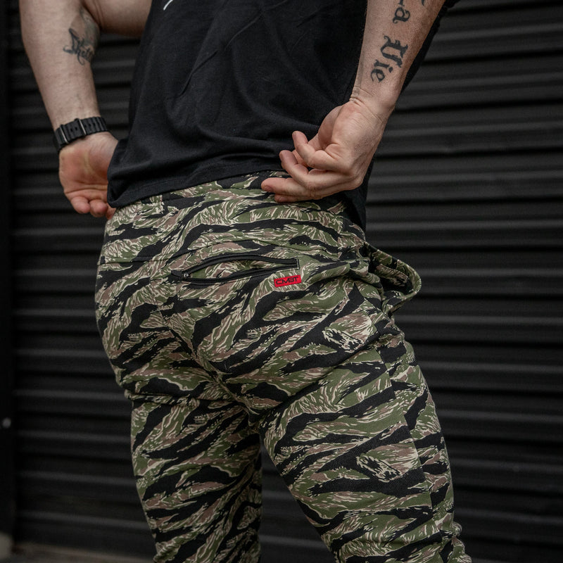 Load image into Gallery viewer, 3.0 Men's Adjustable Performance Joggers
