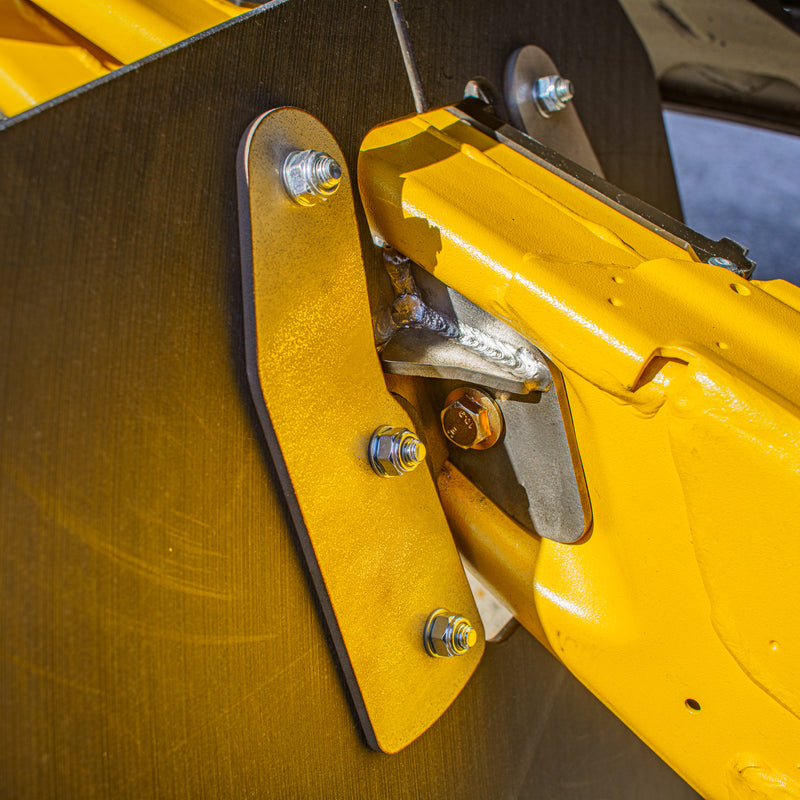 Load image into Gallery viewer, Can-Am Maverick R Trailing Arms Rock Guard Kit
