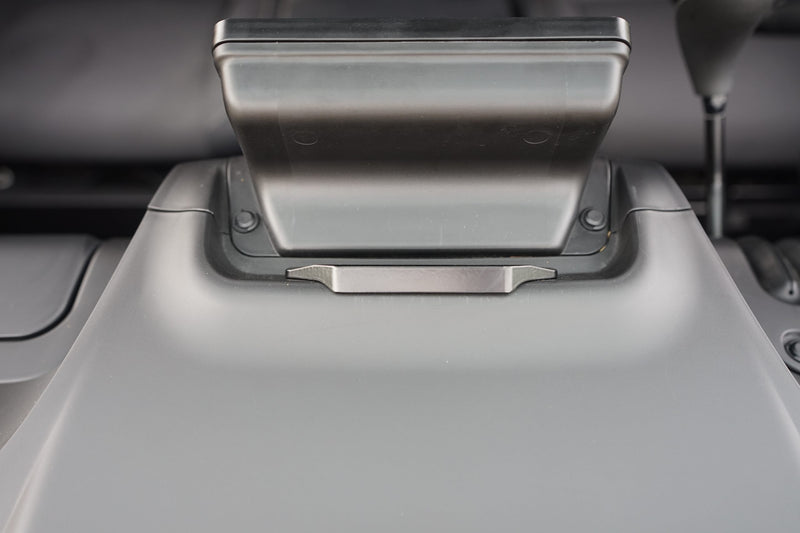 Load image into Gallery viewer, 2023+ Segway UT10 Crew Tip Out Windshield
