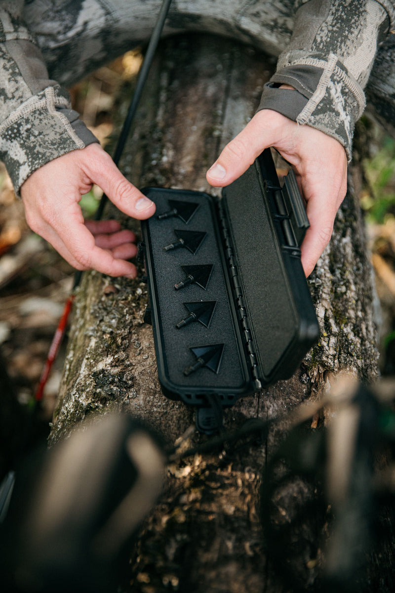 Load image into Gallery viewer, VPA x SKB Watertight Broadhead Case

