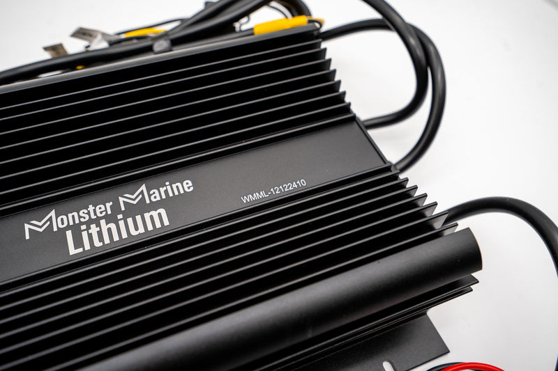 Load image into Gallery viewer, Triple Bank 12v, 12v &amp; 24v marine waterproof Lead/AGM-Lithium charger
