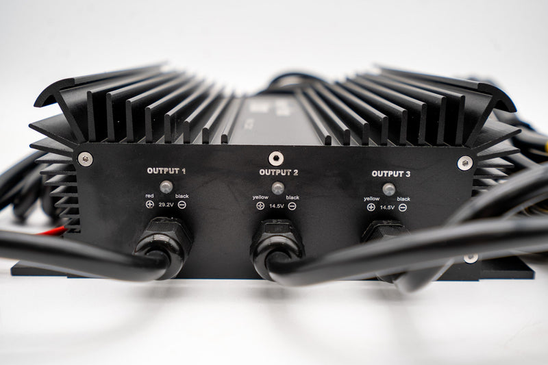 Load image into Gallery viewer, Triple Bank 12v, 12v &amp; 24v marine waterproof Lead/AGM-Lithium charger

