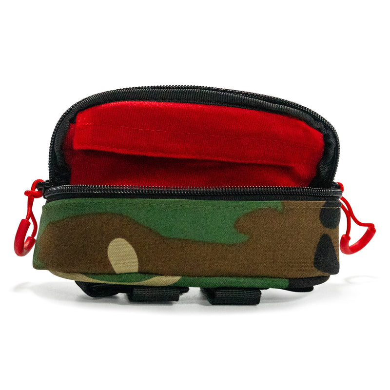 Load image into Gallery viewer, Tactical Molle Sunglasses Carrier + pvc patch
