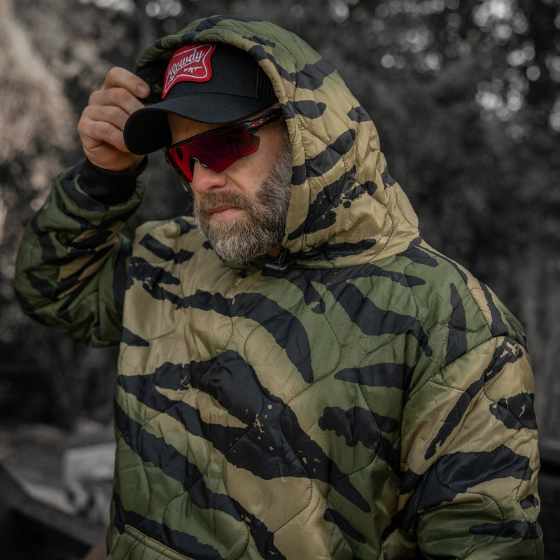 Load image into Gallery viewer, Rowdy Beer Logo Patch Snapback Hat
