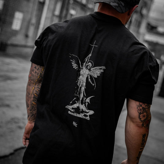 The Lord Is A Man Of War Heavyweight Men's T-Shirt