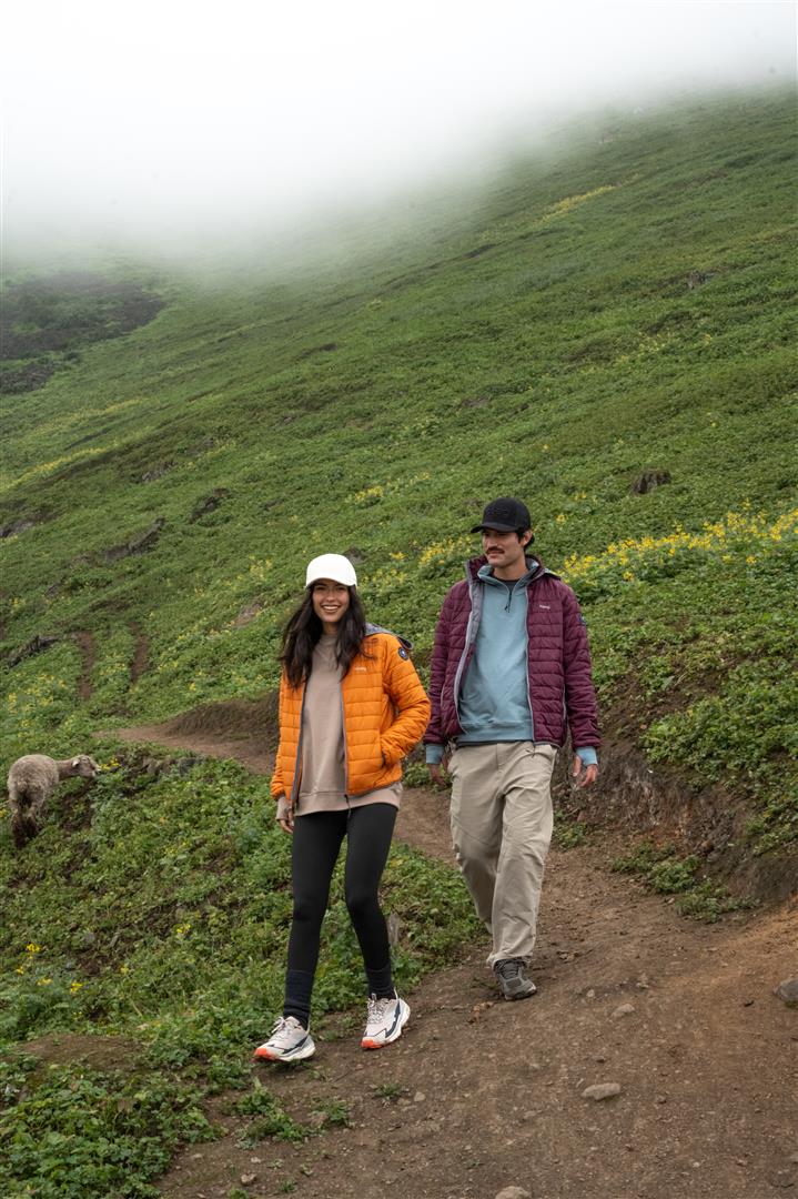 Load image into Gallery viewer, Men's Alpafill Puffer Alpaca Jacket
