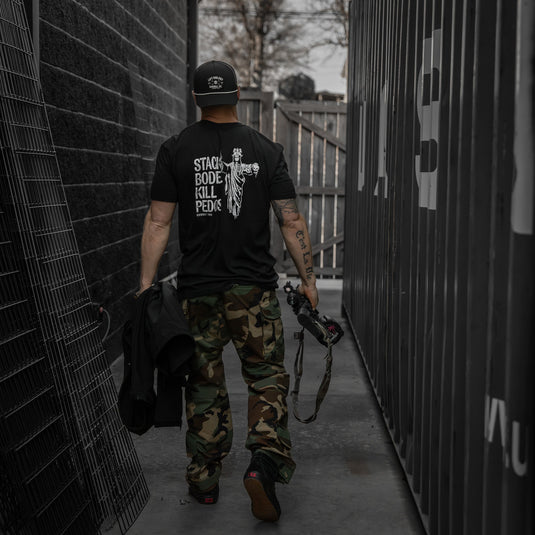 Stack Bodies. Kill Pedos. Men's T-Shirt