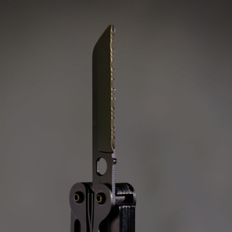 Load image into Gallery viewer, Serrated Blade
