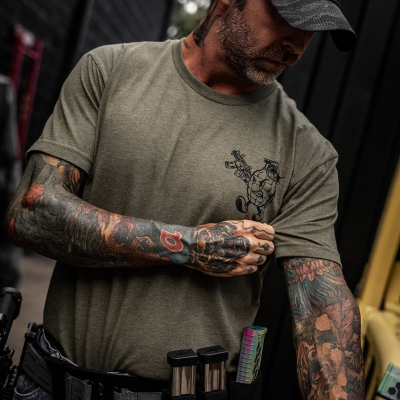 Load image into Gallery viewer, Pull Out And Pray Men's T-Shirt
