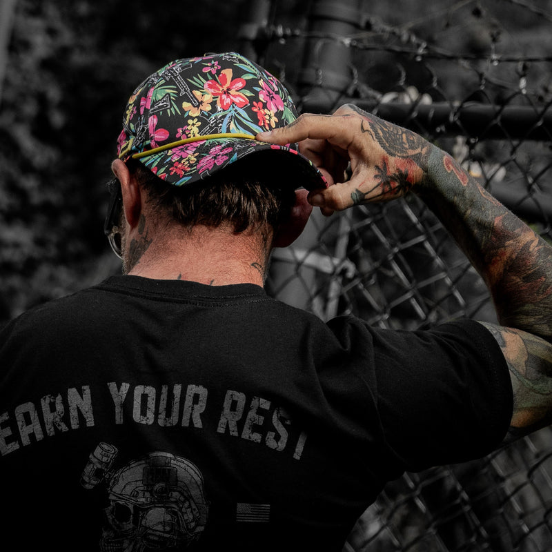 Load image into Gallery viewer, Weekender 5 Panel Snapback Hat

