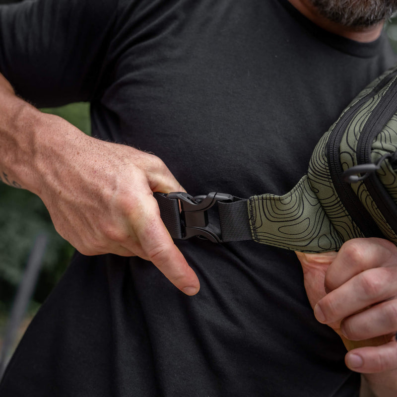Load image into Gallery viewer, Nomad Recon Fanny Pack
