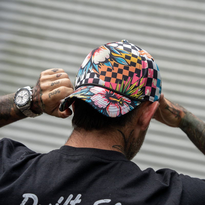 Load image into Gallery viewer, Weekender 5 Panel Snapback Hat
