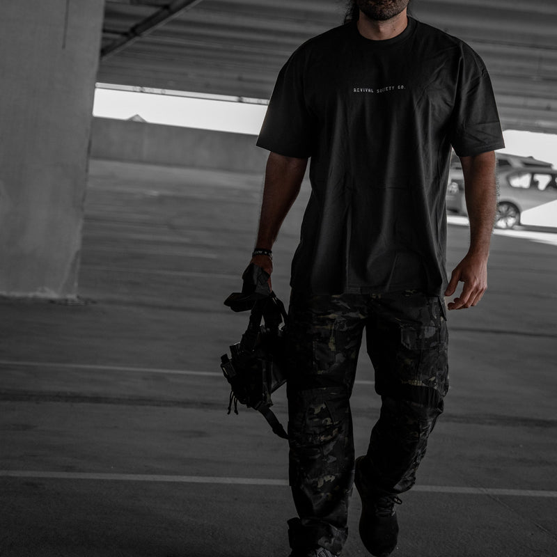 Load image into Gallery viewer, Sell Your Cloak Men's T-Shirt
