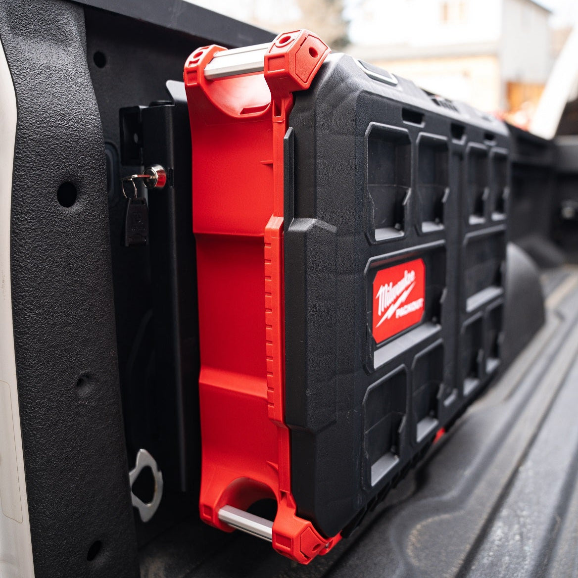 Integral Rails + Tie-down Cleats - Ford Super Duty 2017+