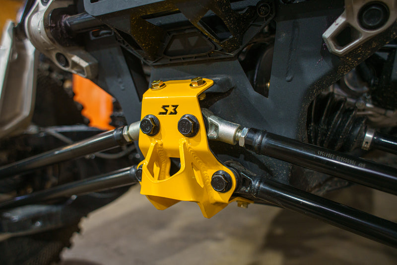 Load image into Gallery viewer, Can-Am Maverick R Pull Plate
