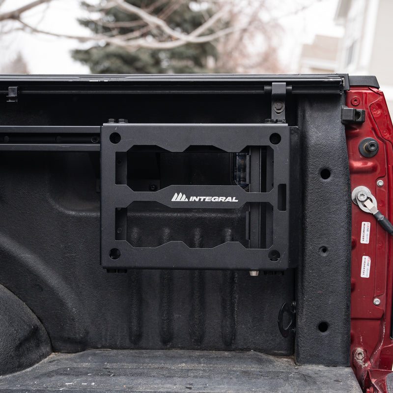 Load image into Gallery viewer, Integral Rails + Tie-down Cleats - Ford F150 &amp; Raptor 2015+ (5.5' Bed Only)
