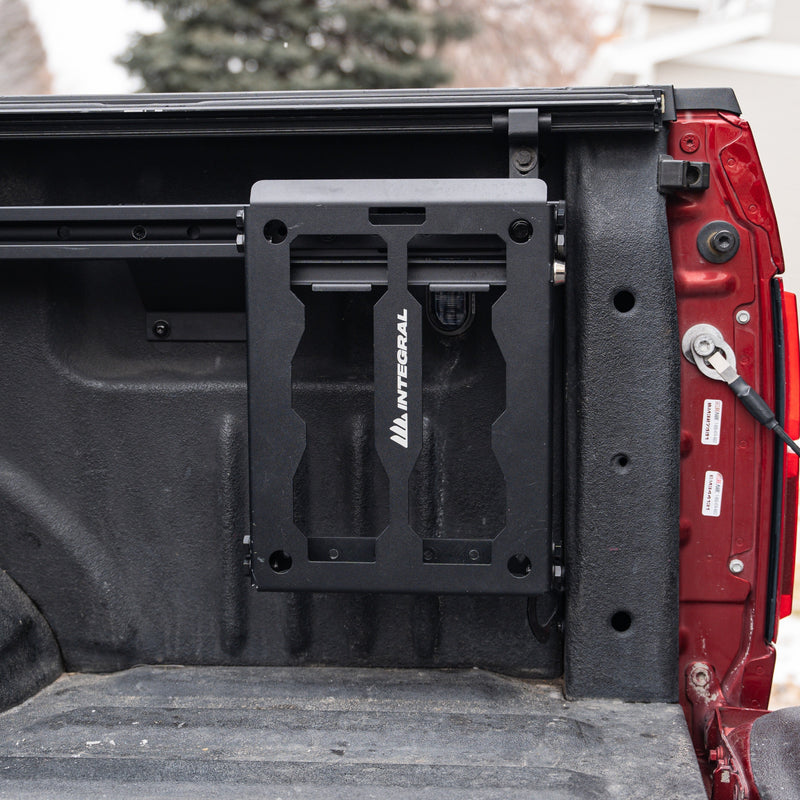 Load image into Gallery viewer, Integral Rails + Tie-down Cleats - Ford F150 &amp; Raptor 2015+ (5.5' Bed Only)
