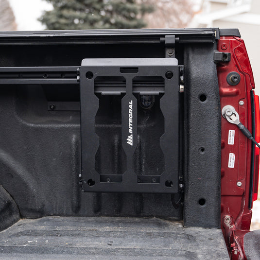 Integral Rails + Tie-down Cleats - Ford F150 & Raptor 2015+ (5.5' Bed Only)