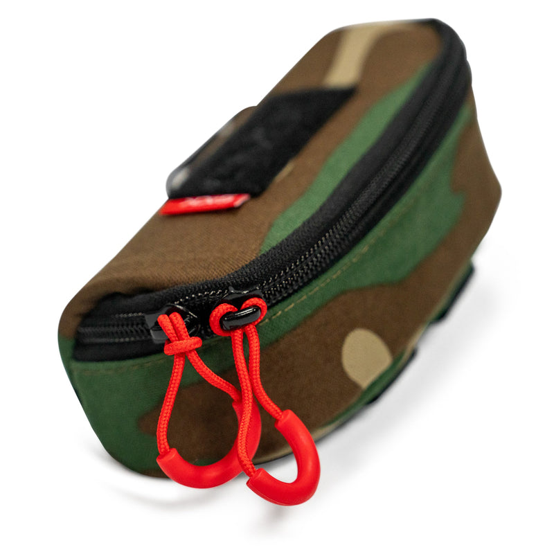 Load image into Gallery viewer, Tactical Molle Sunglasses Carrier + pvc patch
