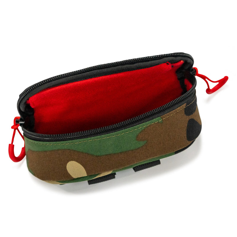 Load image into Gallery viewer, Tactical Molle Sunglasses Carrier + pvc patch
