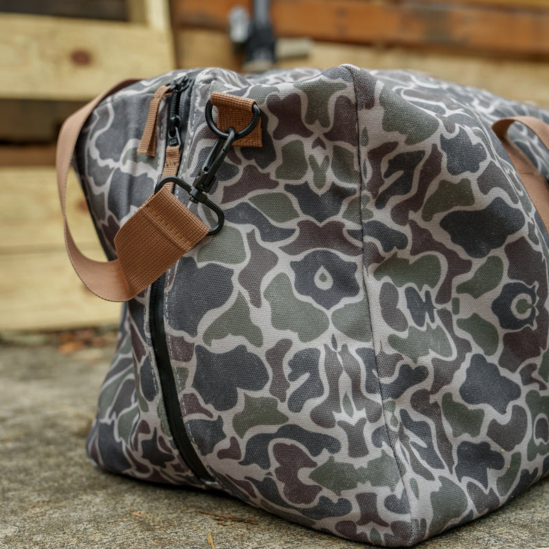 Load image into Gallery viewer, Waterproof XL 57.5L Waxed Duffle Bag
