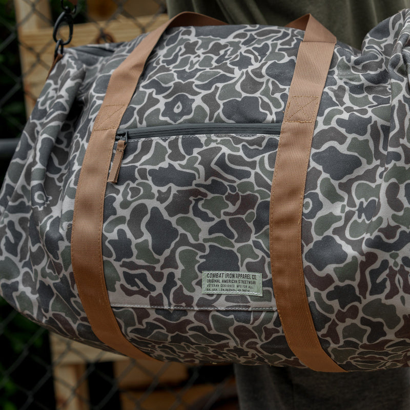 Load image into Gallery viewer, Waterproof XL 57.5L Waxed Duffle Bag
