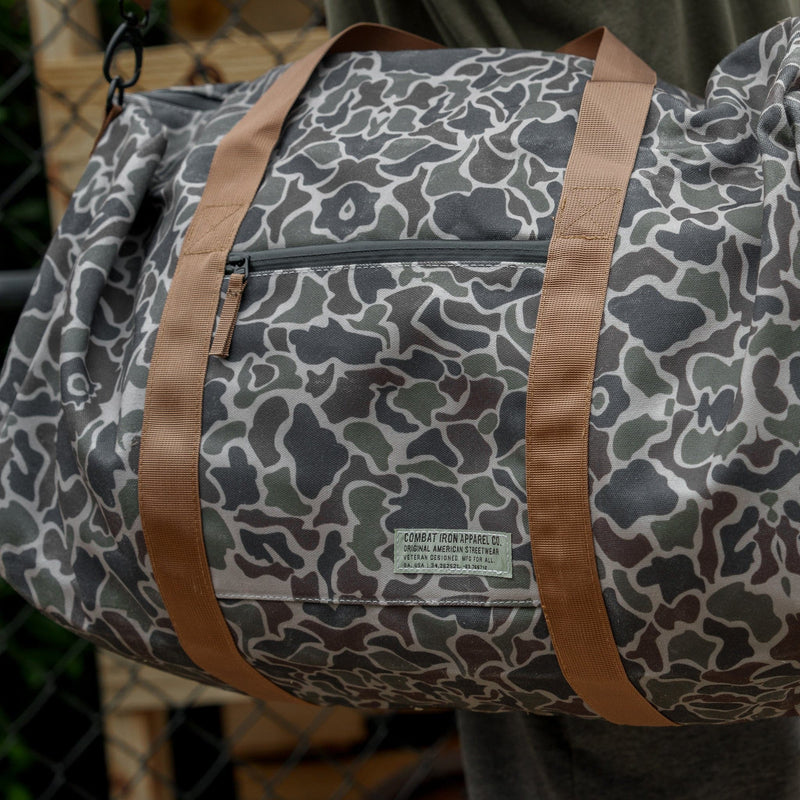 Load image into Gallery viewer, Waterproof XL 57.5L Waxed Duffle Bag
