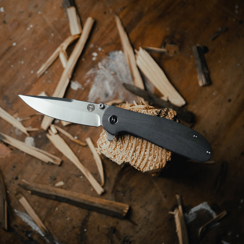 Load image into Gallery viewer, The Straight Back Folding Pocket Knife Giftset for Men and Women (Grey and Red)
