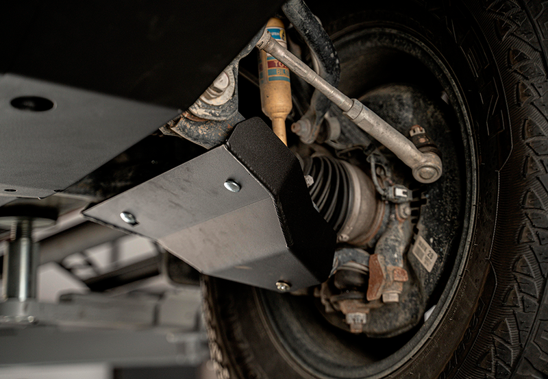Load image into Gallery viewer, Lower Control Arm Skid Plate For 2010-2014 Toyota FJ Cruiser
