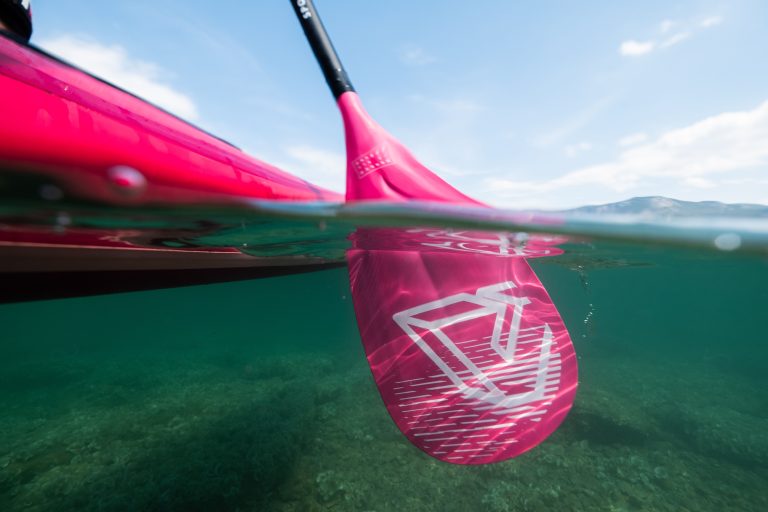 Load image into Gallery viewer, SPORTS III CORAL Adjustable Aluminum iSUP Paddle (CORAL Exclusive)
