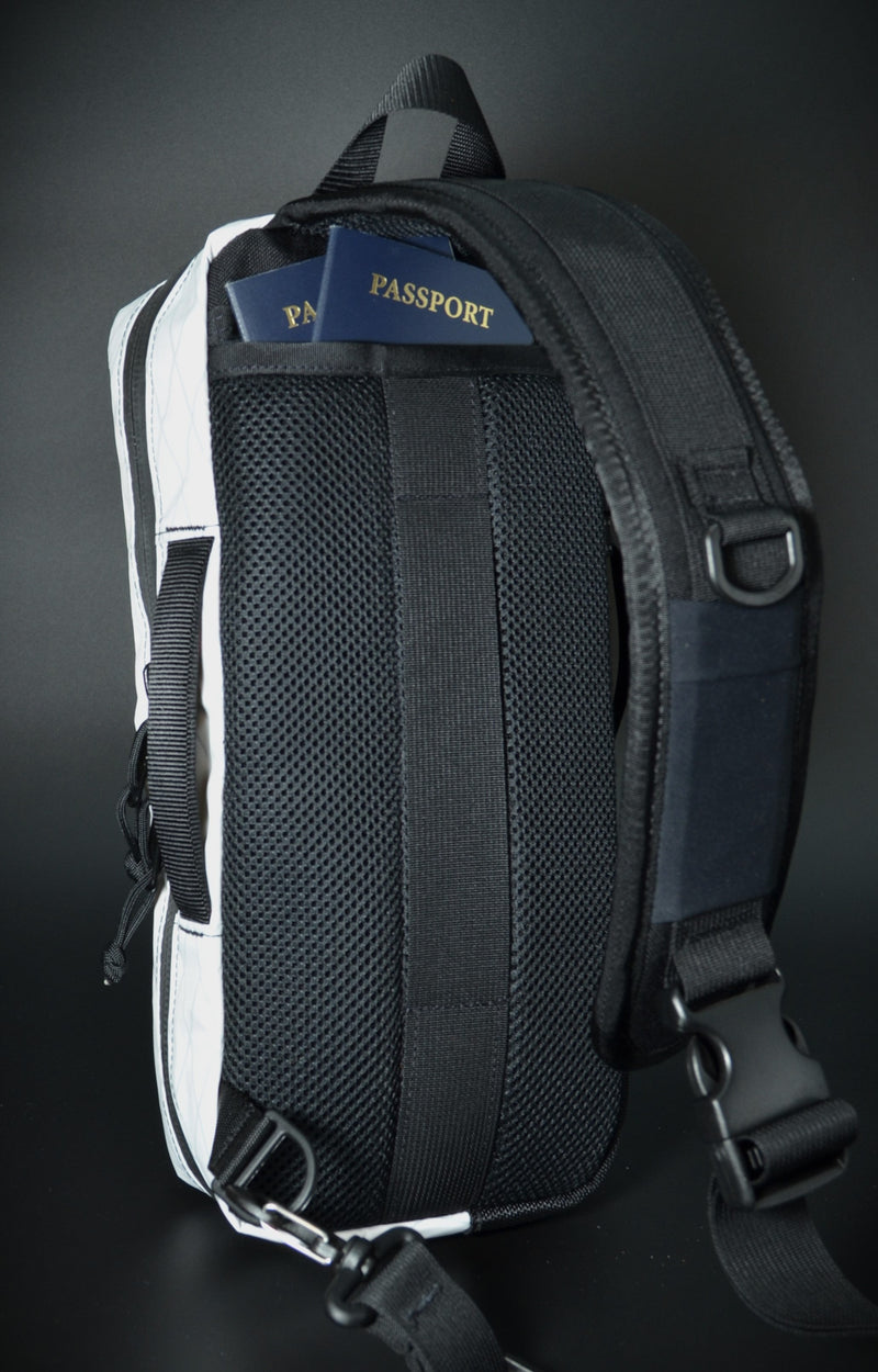 Load image into Gallery viewer, Loculus X-Pack Sling
